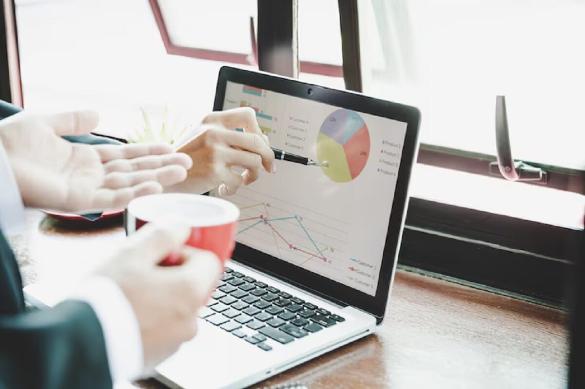 【2024年決定版】BtoB企業向けSEOサービス完全ガイド | 費用対効果抜群のSEO会社ランキング&成功事例 4 2 7
