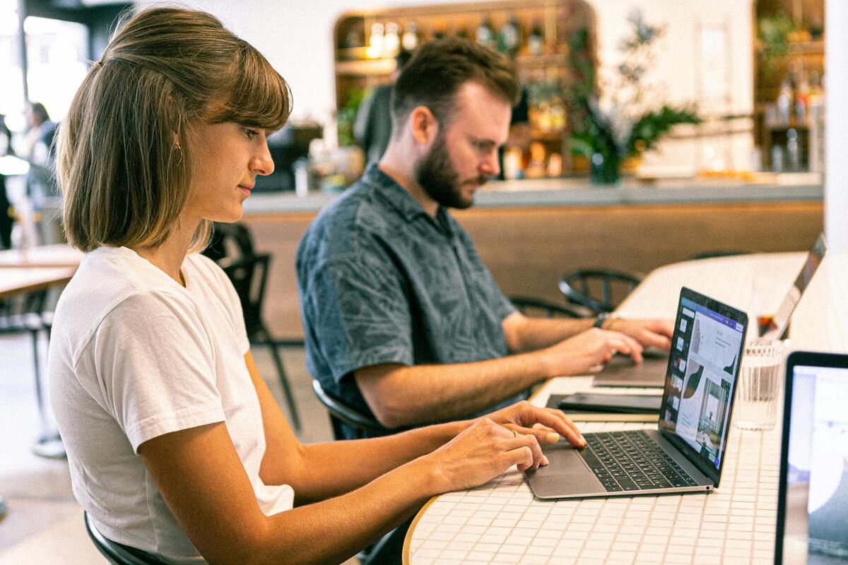 【効率的なWeb集客の仕組み作り】時間管理と自動化で実現する持続可能な運用戦略 56 pexels canvastudio 3194518 1 1